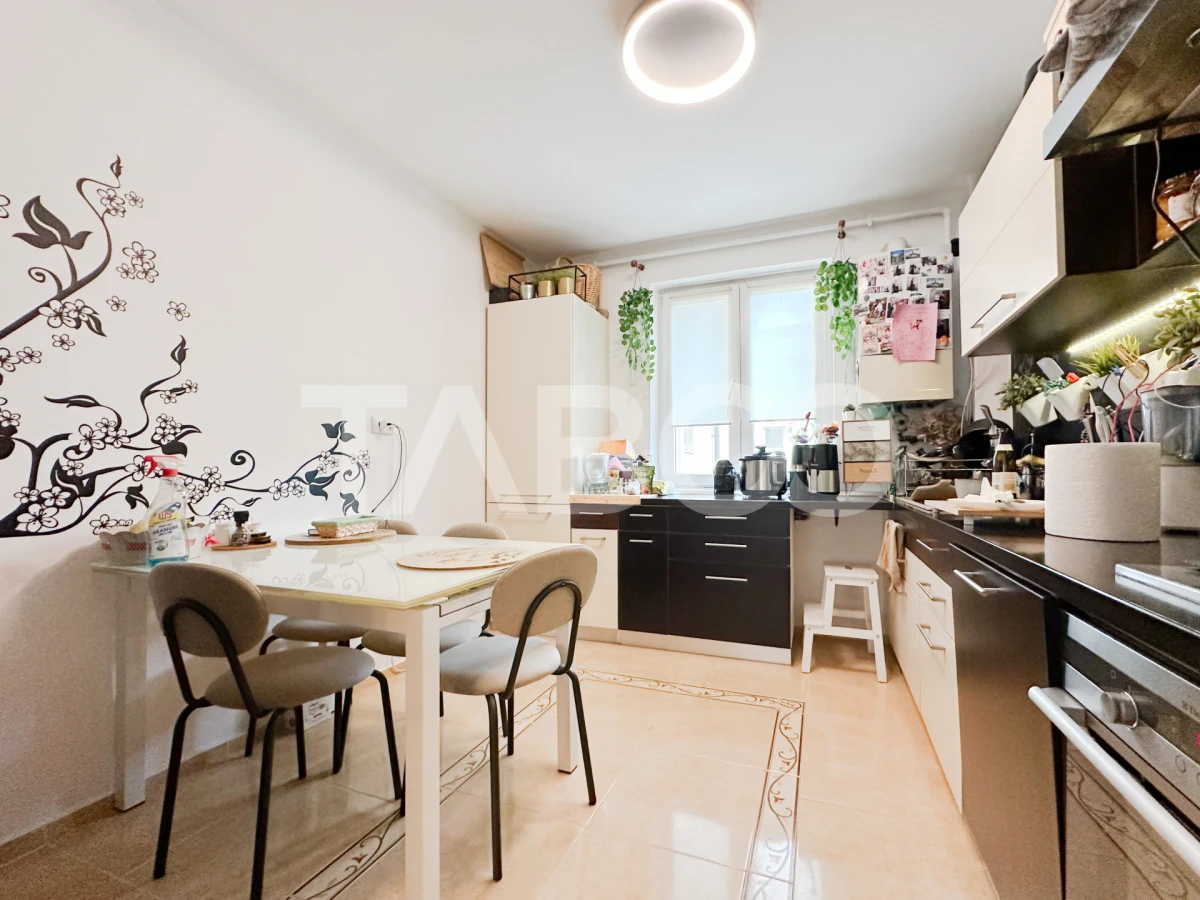 Apartament cu 3 camere de vanzare 113 mp garaj si boxa Andrei Muresanu - 4