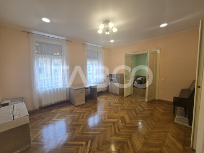 Spatiu pentru birouri 77mpu etaj 1 loc de parcare in Centrul Istoric