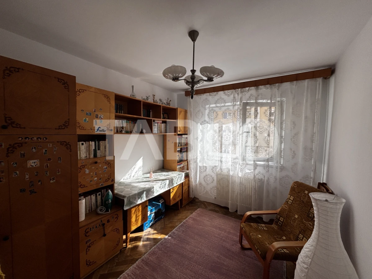 Apartament de inchiriat cu 3 camere 2 baii mobilat utilat Strand - 10