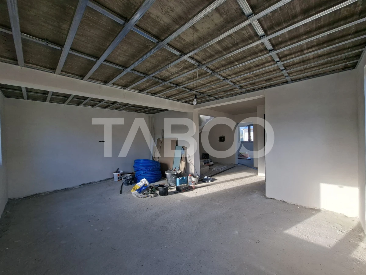 Casa individuala de vanzare 4 camere 300 mp teren Exterior Sibiu - 4