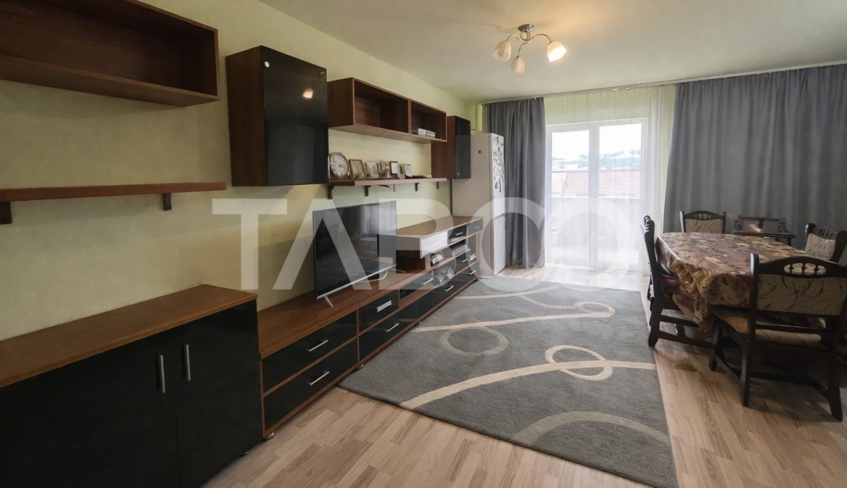 Apartament cu 3 camere de vanzare in Manastur Edgar Quinet - 2