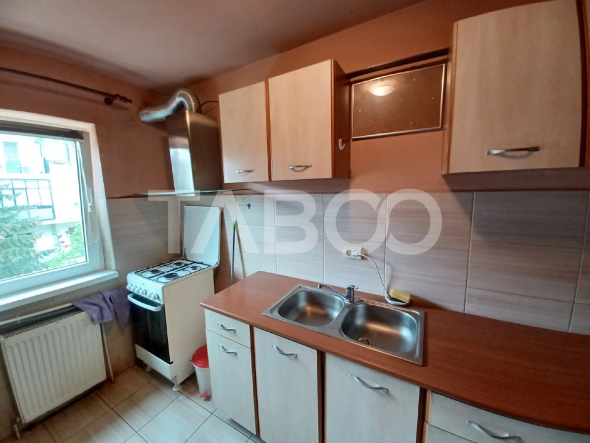 Apartament pentru muncitori 4 camere si 2 balcoane Mihai Viteazul - 10