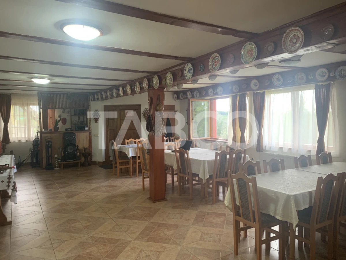 EXCLUSIVITATE Pensiune 9 camere 615 mpu 3600 mp teren in Fantanele - 10
