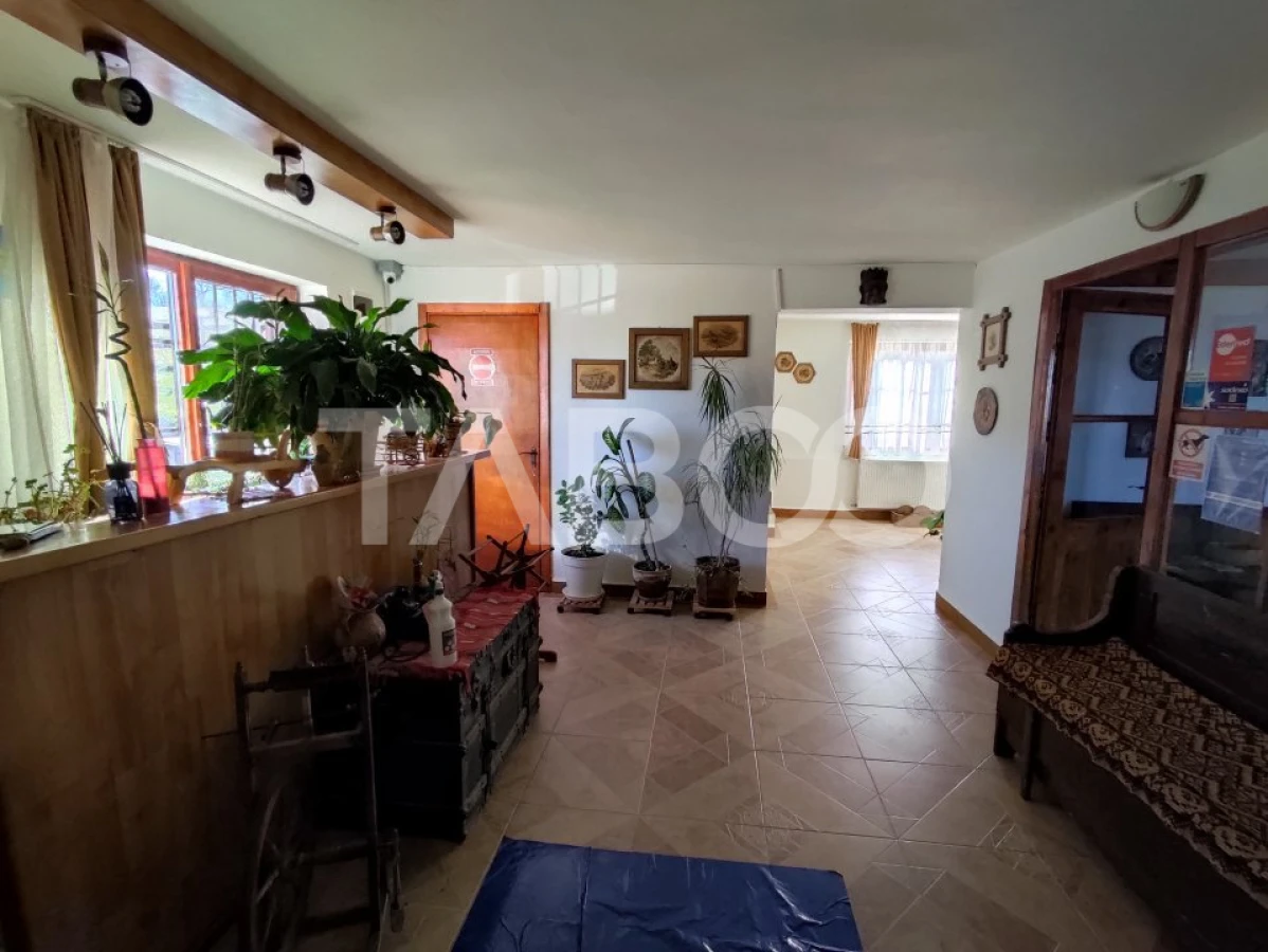 EXCLUSIVITATE Pensiune 9 camere 615 mpu 3600 mp teren in Fantanele - 9