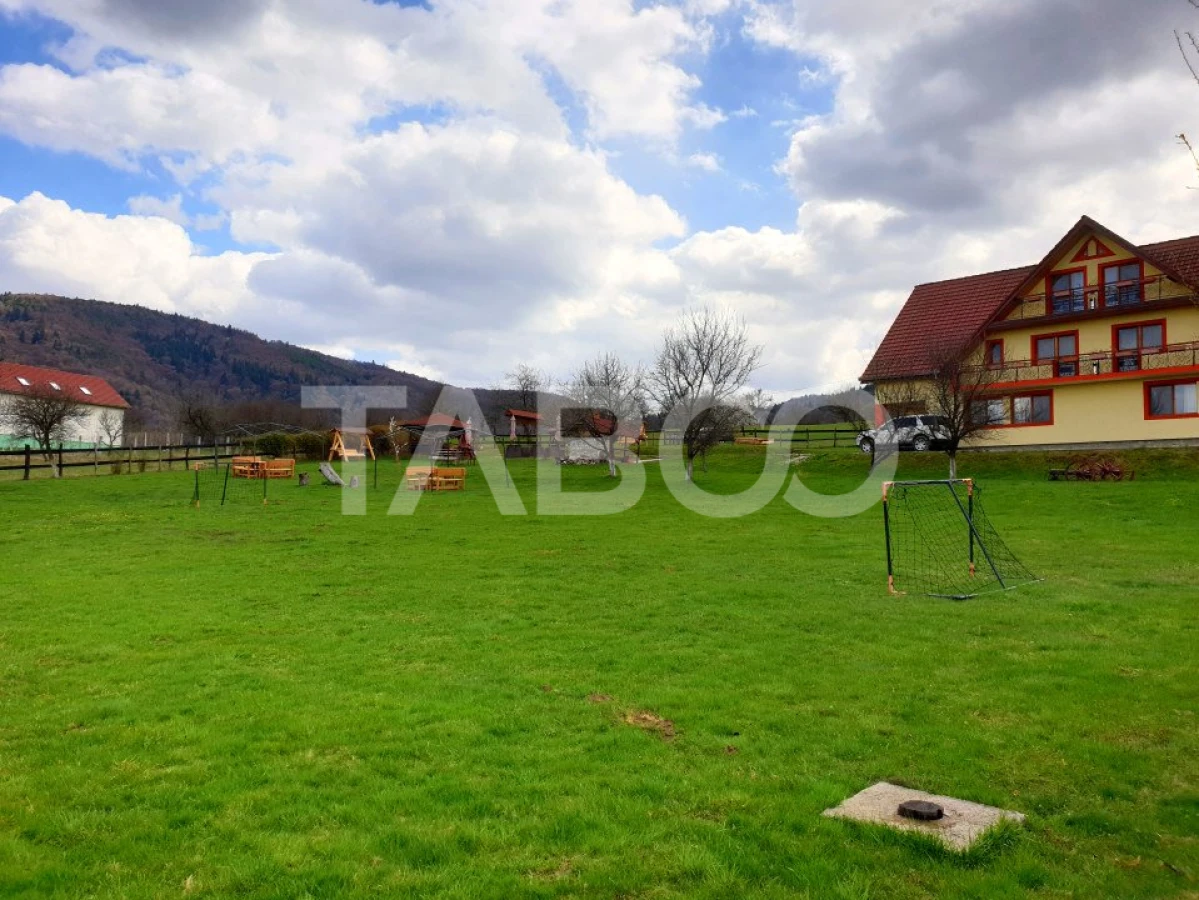EXCLUSIVITATE Pensiune 9 camere 615 mpu 3600 mp teren in Fantanele - 5