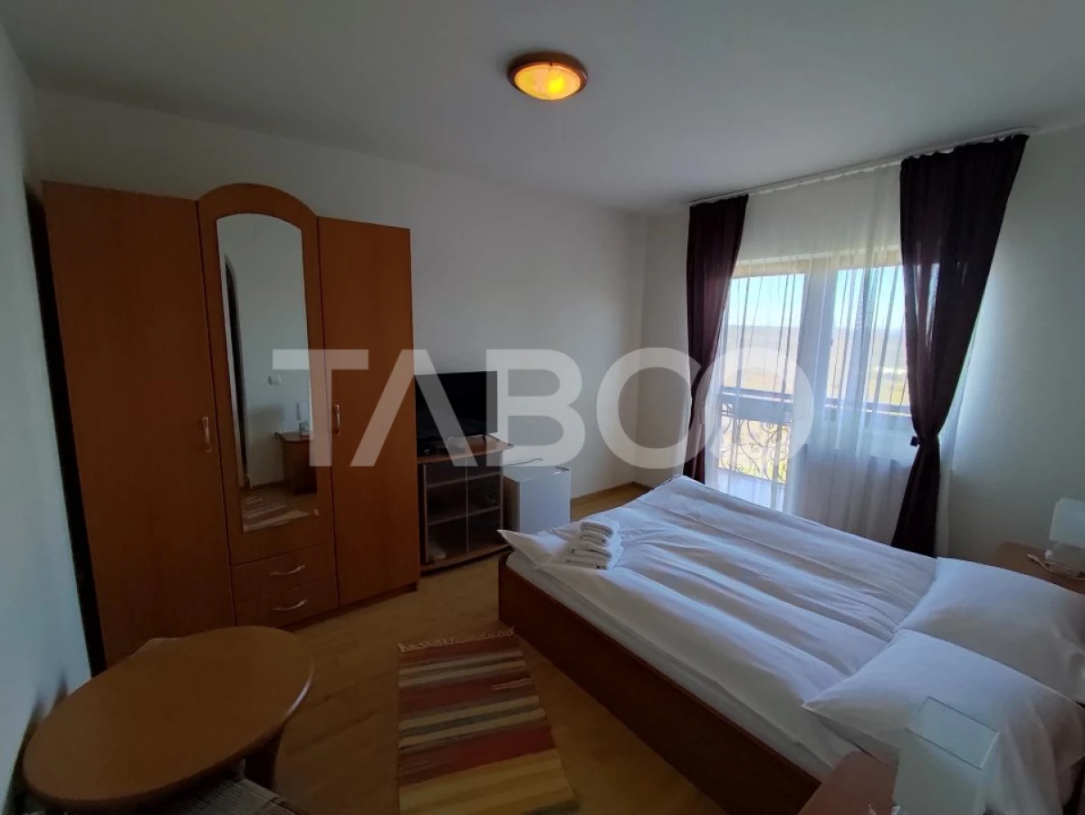 EXCLUSIVITATE Pensiune 9 camere 615 mpu 3600 mp teren in Fantanele - 3
