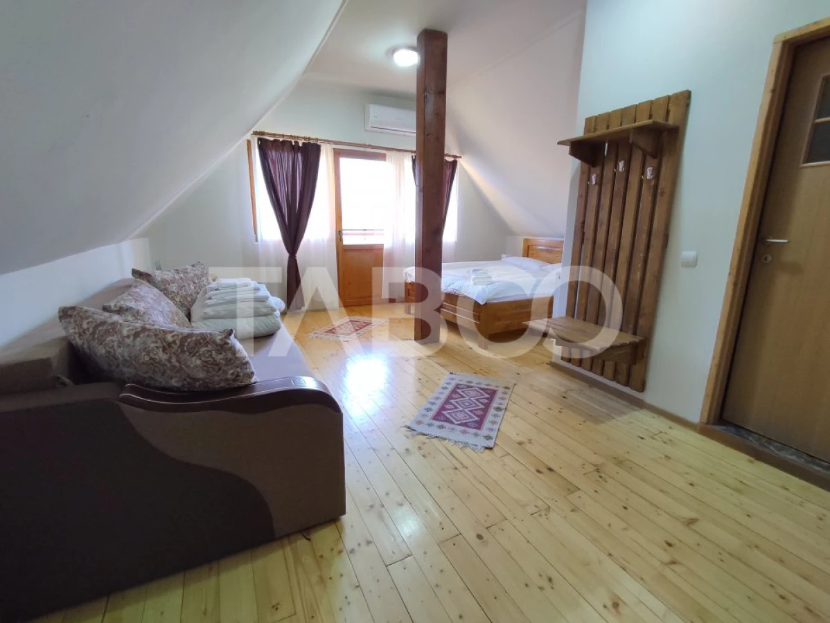 EXCLUSIVITATE Pensiune 9 camere 615 mpu 3600 mp teren in Fantanele - 2