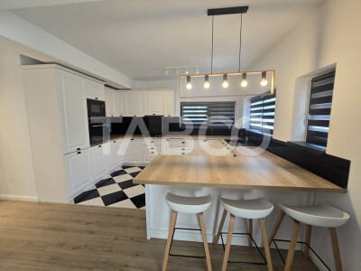 Casa de inchiriat 144 mpu 5 camere 2 bai 2 locuri parcare Selimbar