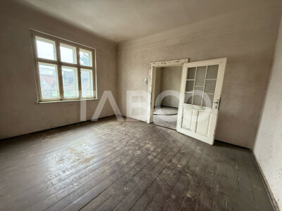 3 apartamente de vanzare la casa 132 mpu curte 966 mp Turnisor Sibiu