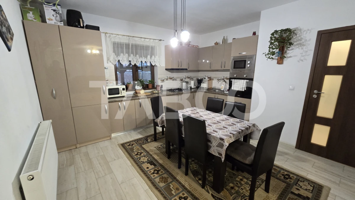 COMISION 0 - Casa de vanzare cu 5 camere in zona Piata Cluj Sibiu - 9