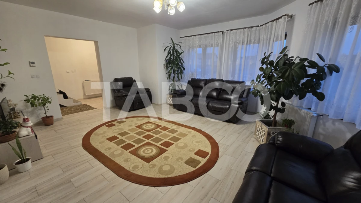 COMISION 0 - Casa de vanzare cu 5 camere in zona Piata Cluj Sibiu - 3