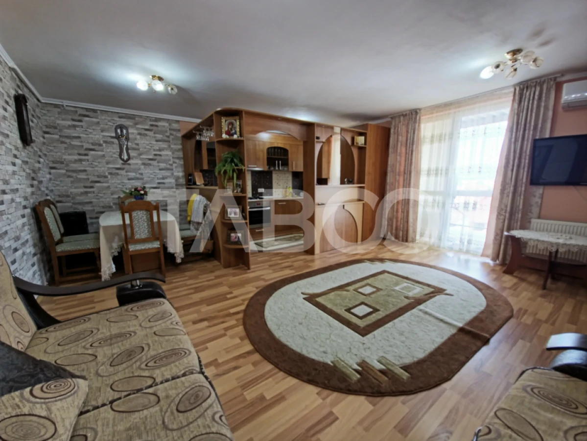Apartament de vanzare 73mp 2 camere mobilate utilate in zona Terezian - 2