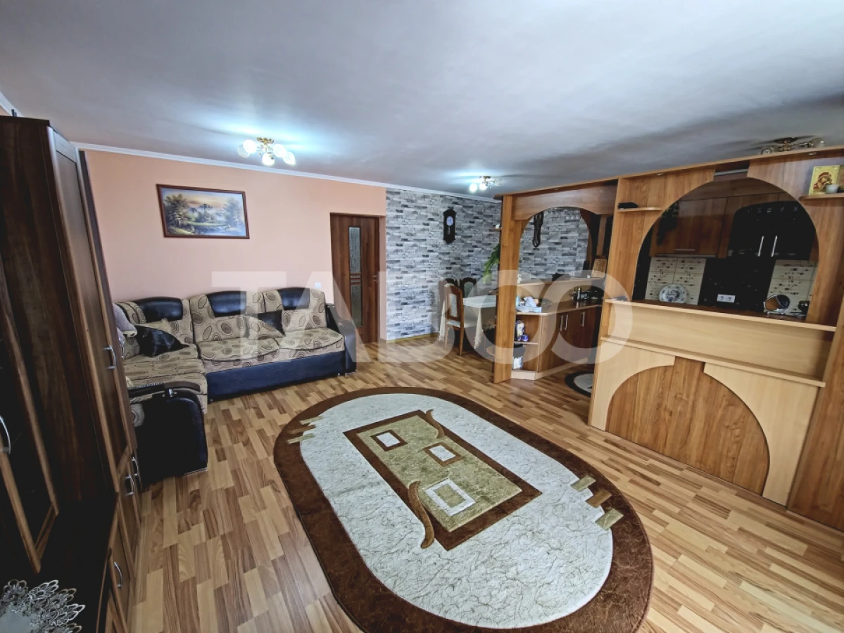 Apartament de vanzare 73mp 2 camere mobilate utilate in zona Terezian - 1