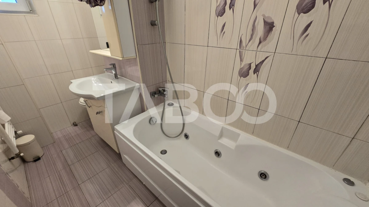 Apartament de vanzare 2 camere decomandate bloc cu lift zona Centrala - 10