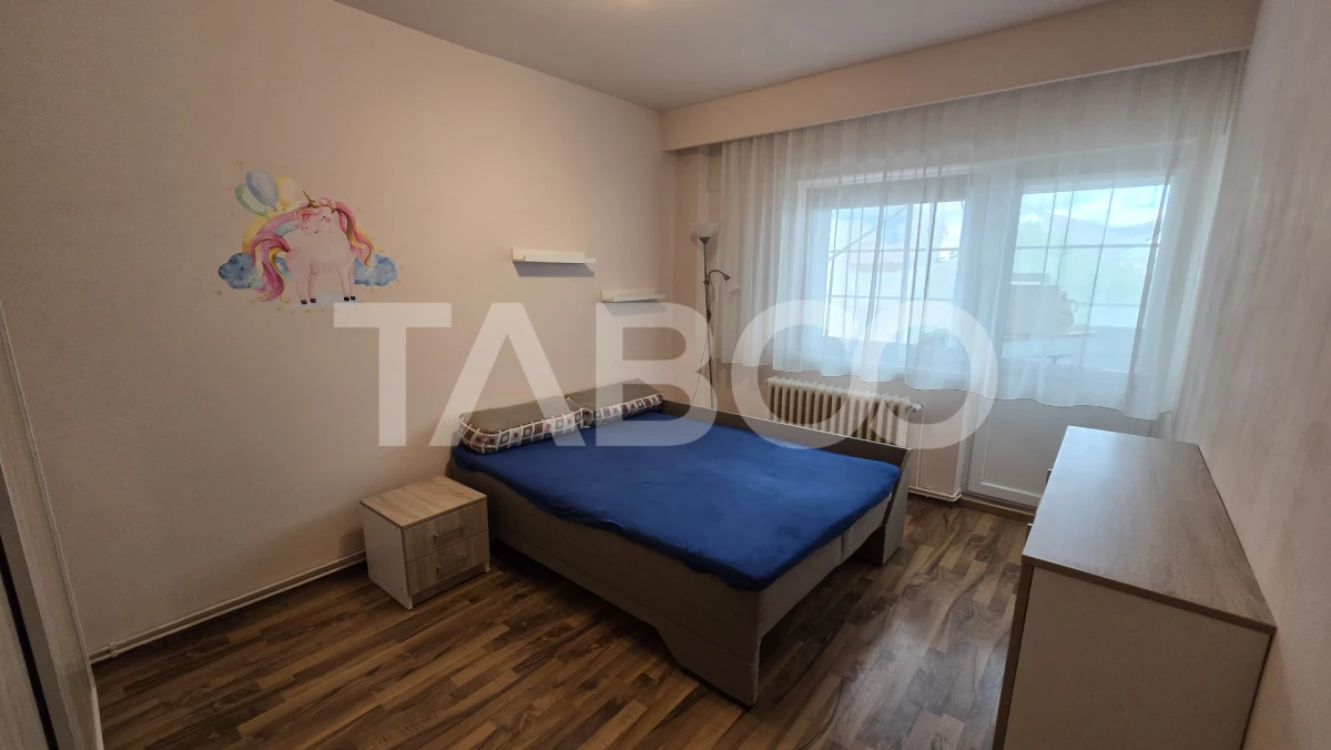 Apartament de vanzare 2 camere decomandate bloc cu lift zona Centrala - 2