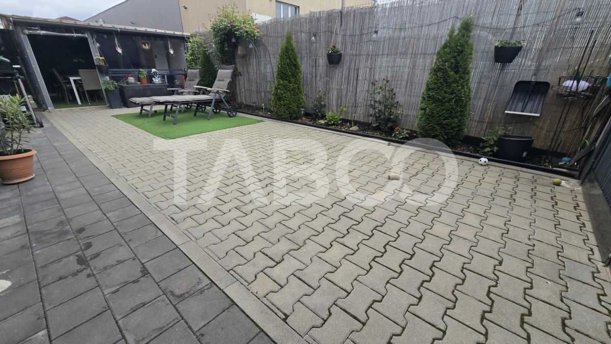 Apartament cu gradina de 85mp si 3 camere de vanzare Calea Surii Mici - 2