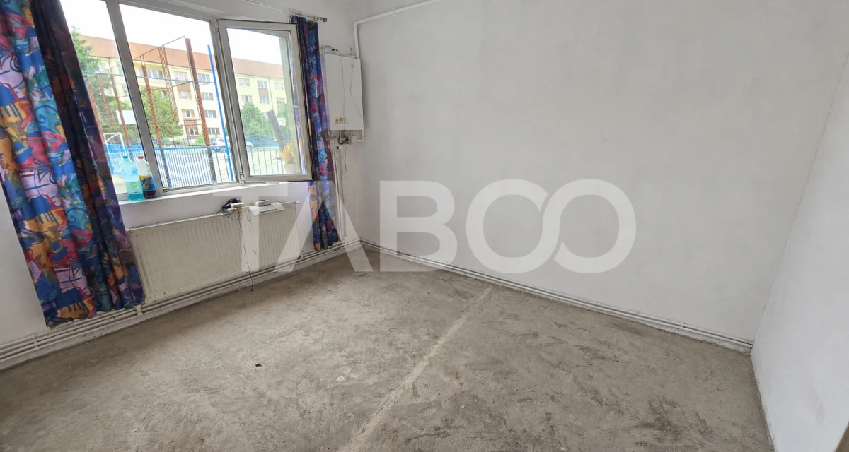 Garsoniera de vanzare de renovat 26mp in zona Terezian Sibiu - 2