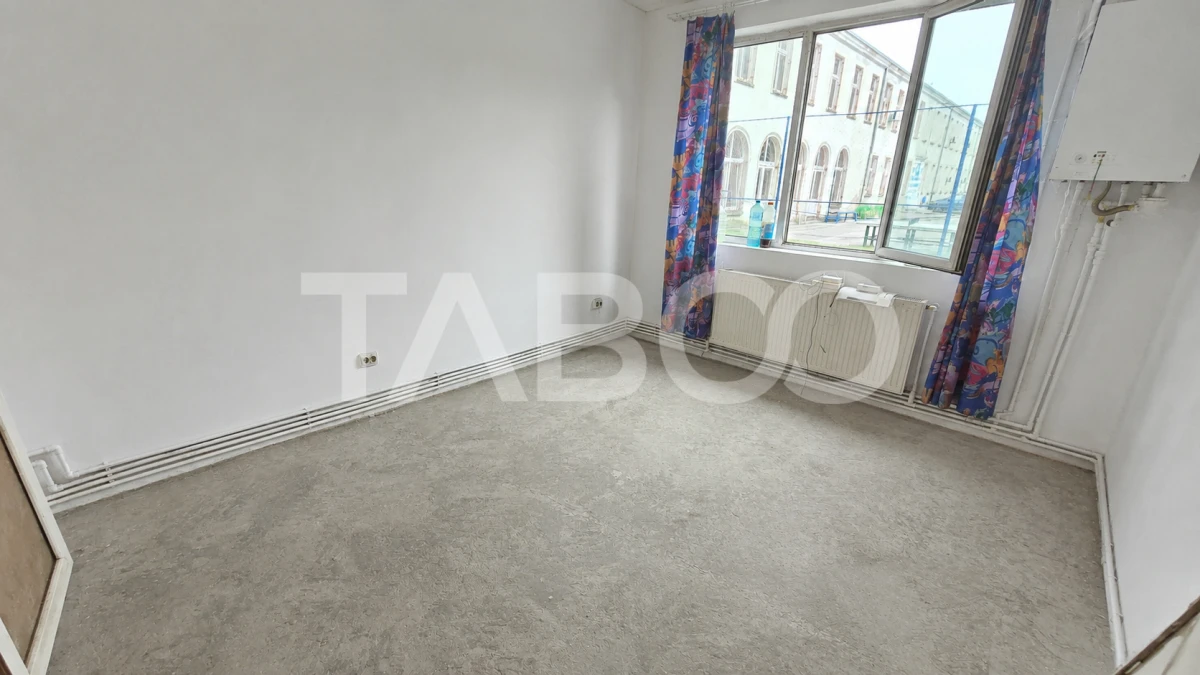 Garsoniera de vanzare de renovat 26mp in zona Terezian Sibiu - 1