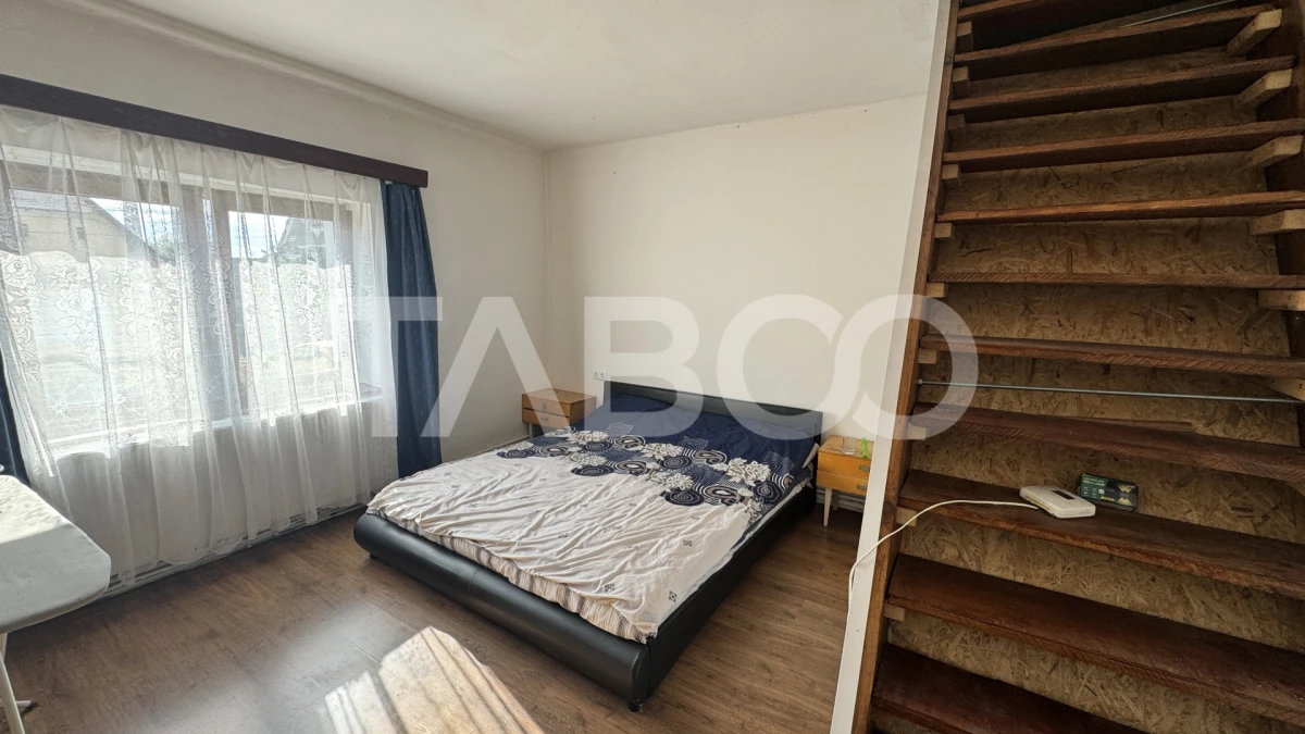 Casa individuala de vanzare cu 3 camere 500 mp teren Cornatel Sibiu - 4
