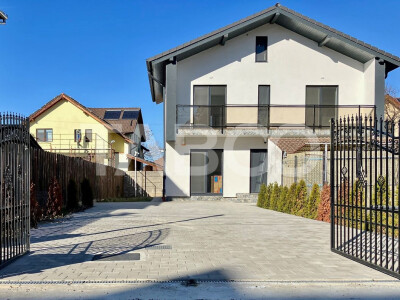 Casa spatioasa cu 4 camere si 3 bai de vanzare 254mp Turnisor