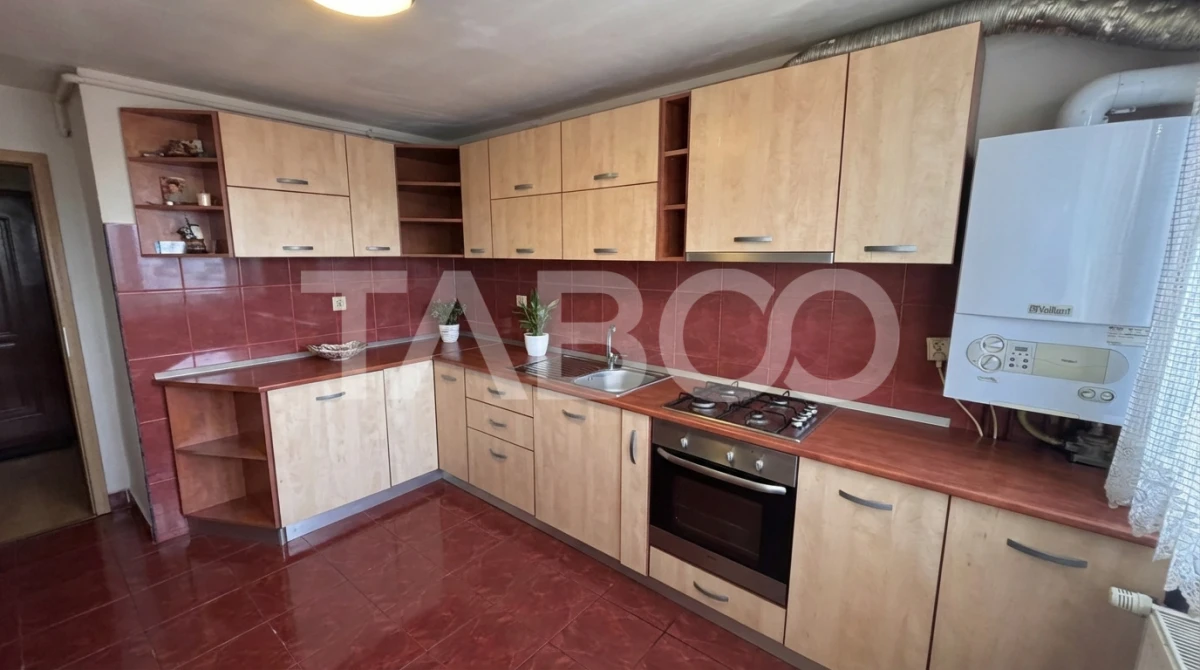 Apartament de vanzare cu 4 camere 103 mpu+ balcon zona Turnisor Sibiu - 5