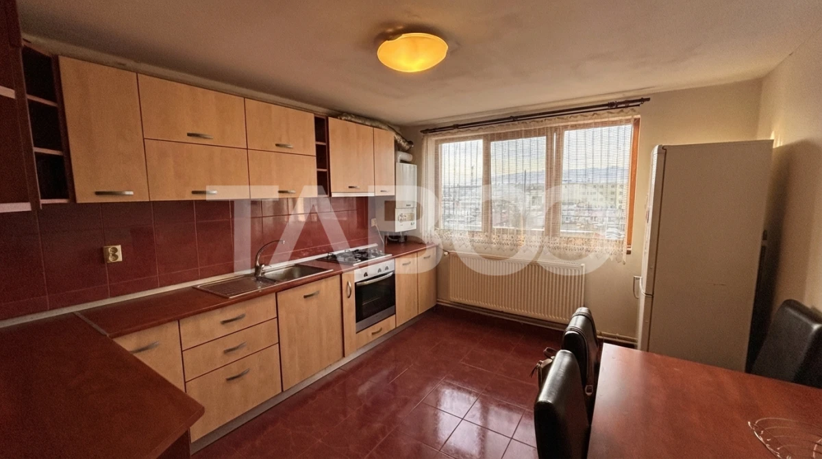 Apartament de vanzare cu 4 camere 103 mpu+ balcon zona Turnisor Sibiu - 2