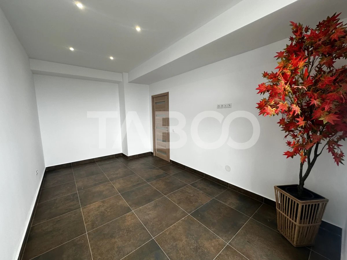 Apartament decomandat 43 mpu 2 camere cu priveliste zona Doamna Stanca - 2
