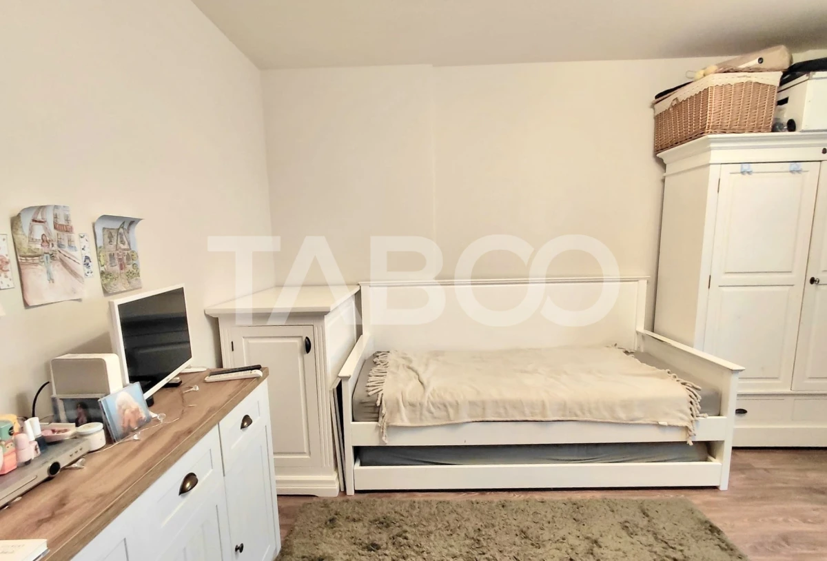 Apartament cu 2 camere decomandat de vanzare in Borhanci cu terasa - 4
