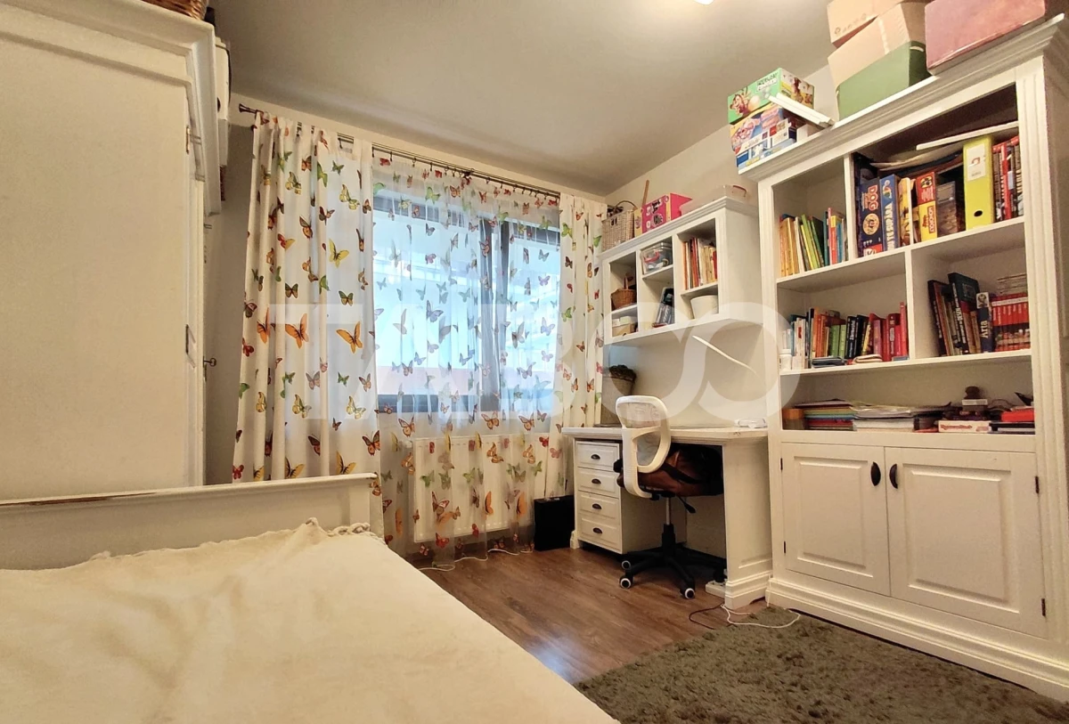 Apartament cu 2 camere decomandat de vanzare in Borhanci cu terasa - 3