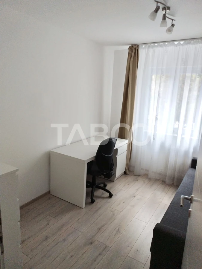 Apartament decomandat cu 3 camere de vanzare Manastur Piata Flora - 2
