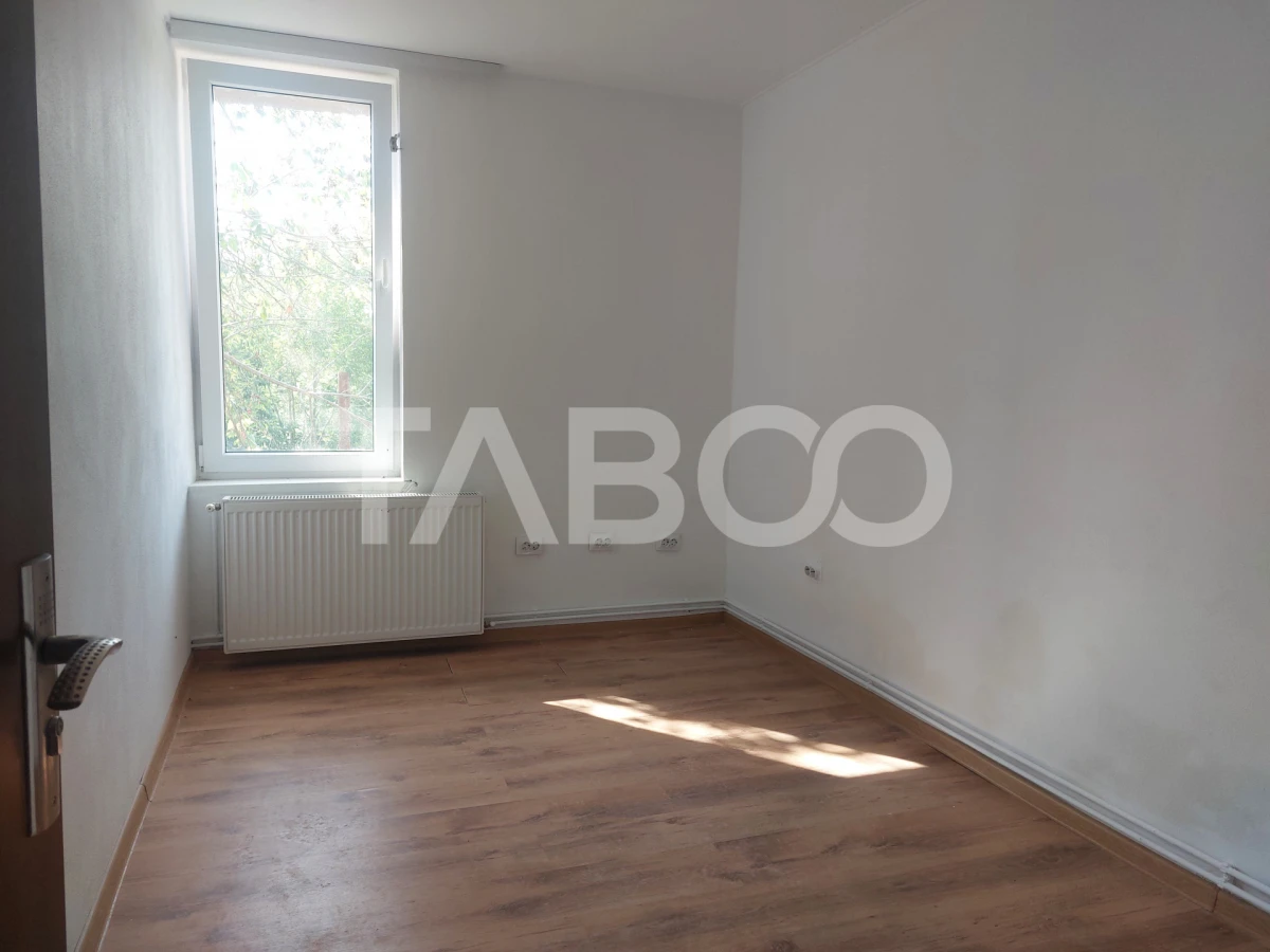 Apartament la curte 35mp 2 camere pivnita gradina str Magurii Cisnadie - 5
