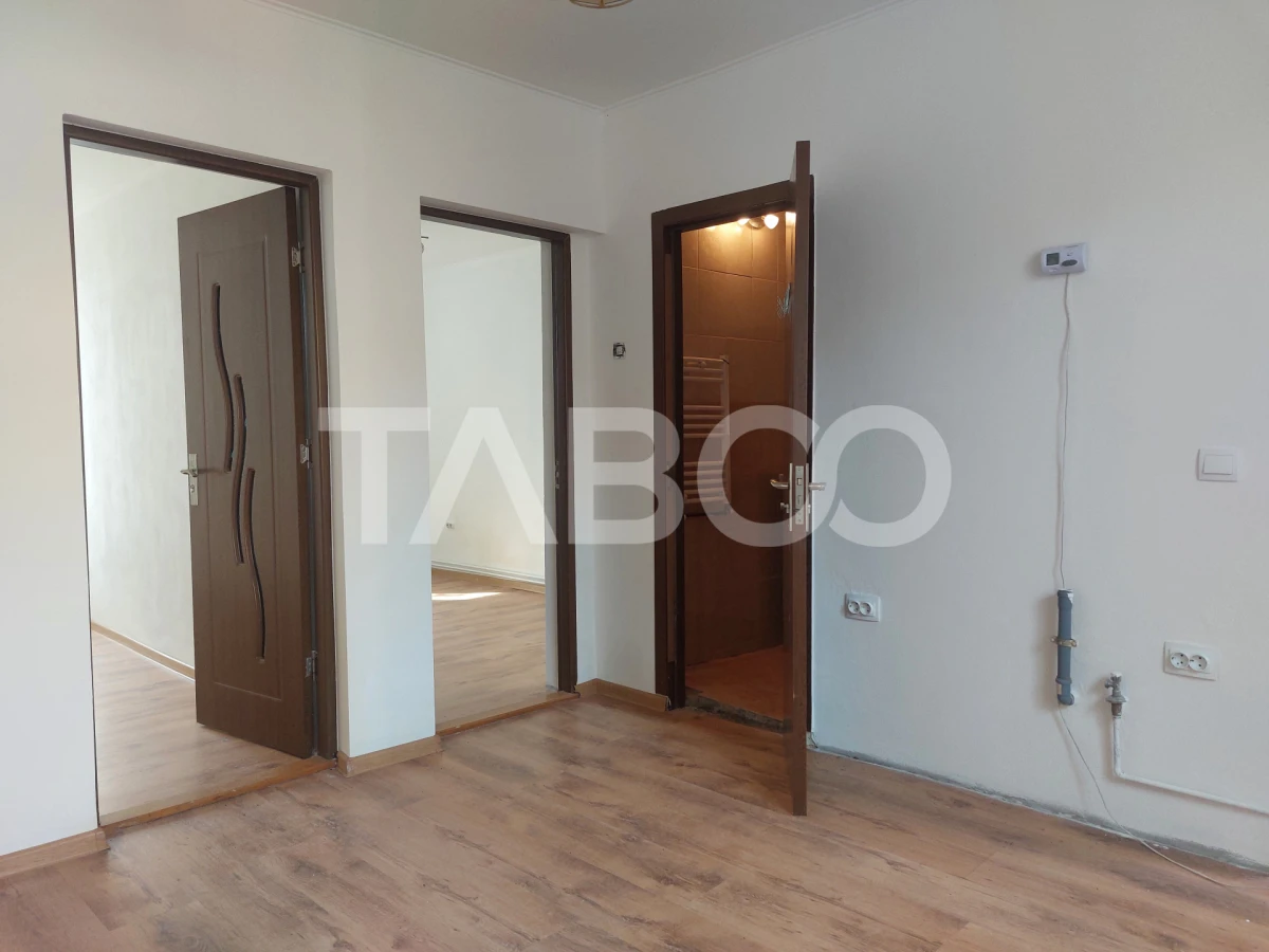 Apartament la curte 35mp 2 camere pivnita gradina str Magurii Cisnadie - 2