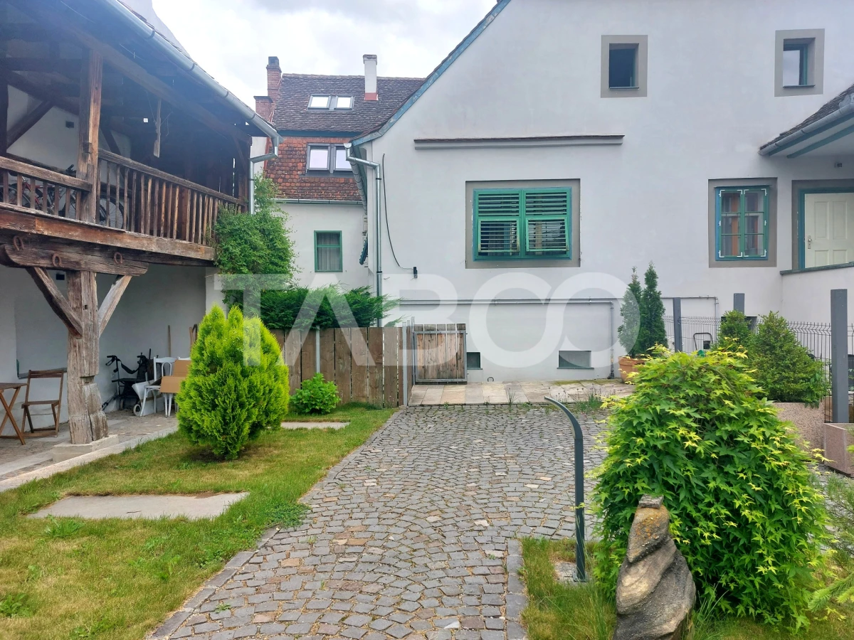Casa cu 6 apartamente individuale gradina 253 mp langa mall Cisnadie - 3