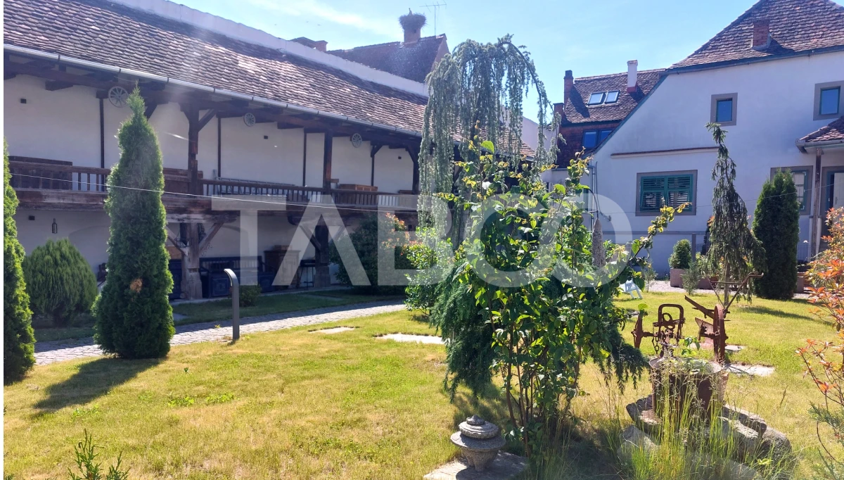 Casa cu 6 apartamente individuale gradina 253 mp langa mall Cisnadie - 2