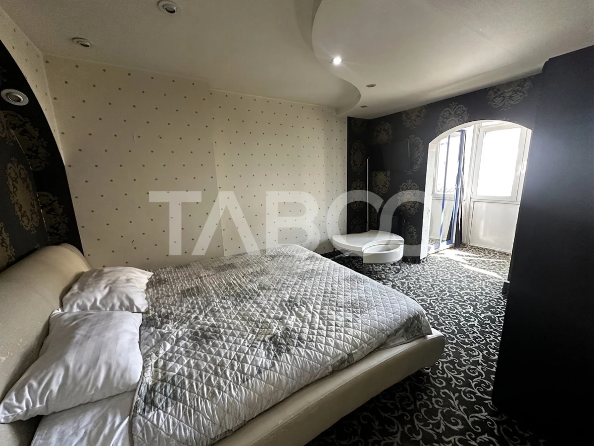 Apartament de vanzare 4 camere ultrafinisat etaj 1 zona Strand Sibiu - 9