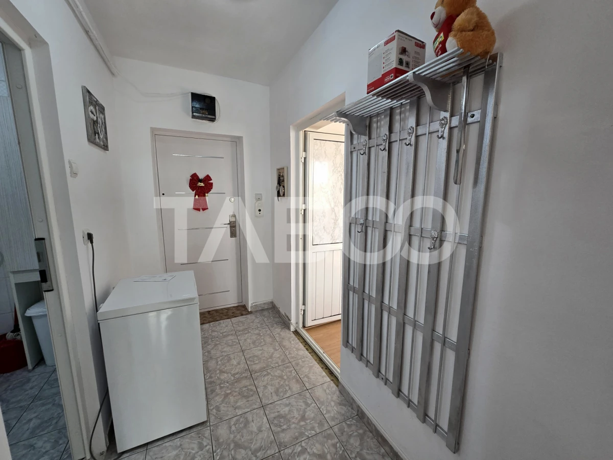 Garsoniera de vanzare 37 mpu balcon pivnita 25 mp Turnisor COMISION 0 - 9