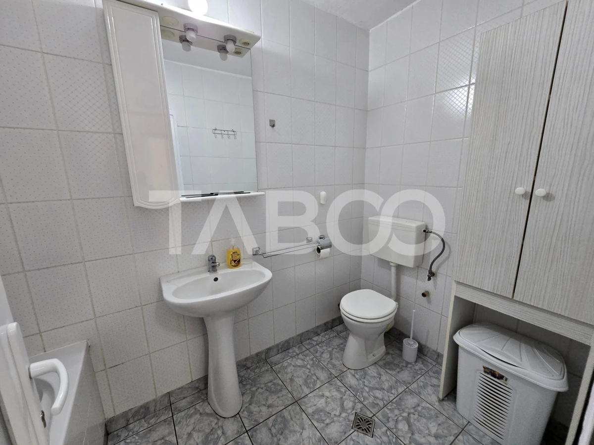 Garsoniera de vanzare 37 mpu balcon pivnita 25 mp Turnisor COMISION 0 - 5