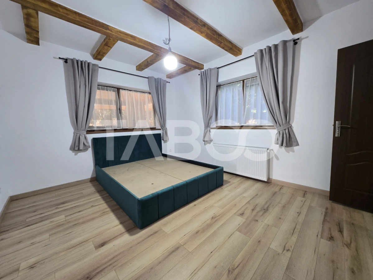 Casa de vacanta noua de vanzare 278 mp curte 855mp Valea Avrigului - 9