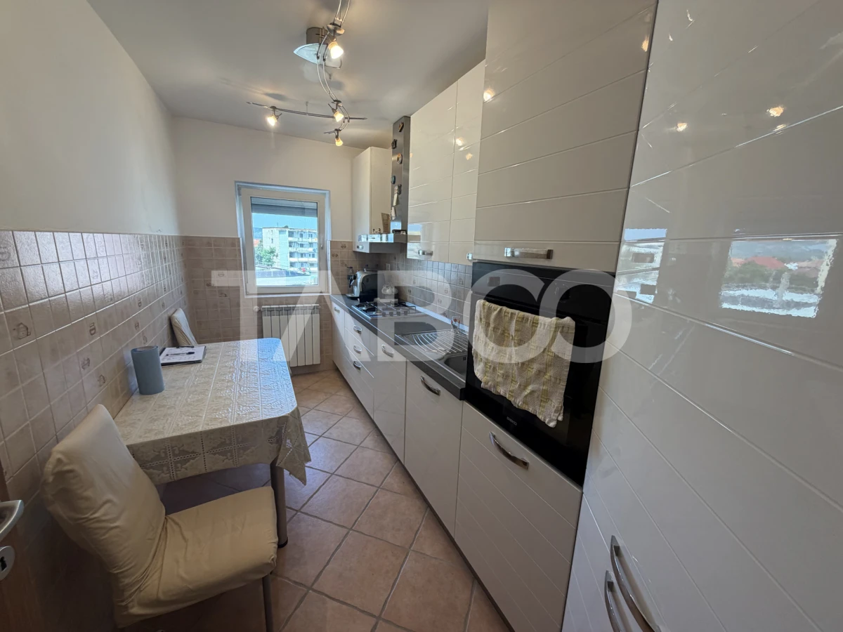 Apartament 3 camere complet renovat mobilat si utilat zona 1 Decembrie - 8