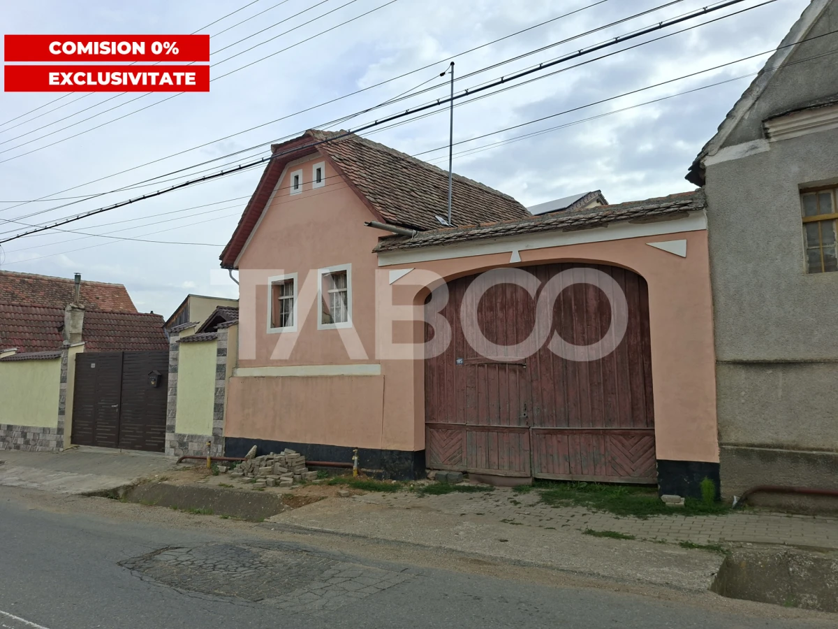 Casa individuala de vanzare in Poplaca -acces auto si strada asfaltata - 2