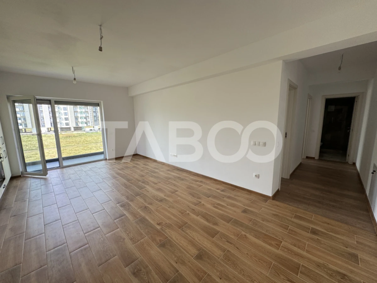 Apartament la etajul 2 cu 3 camere balcon loc parcare Doamna Stanca - 1