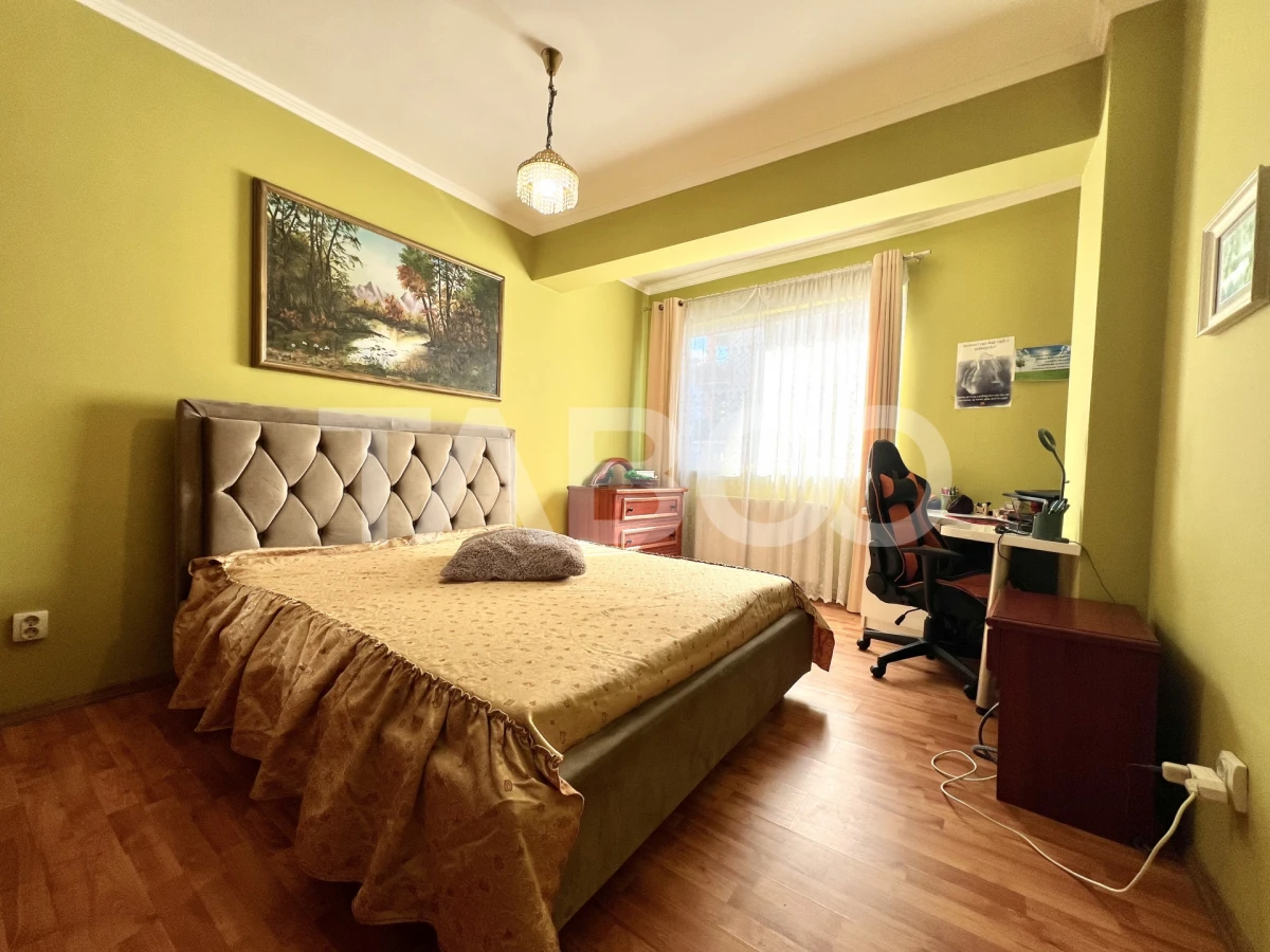 Apartament cu 4 camere de vanzare in Gheorgheni la cheie cu lift - 3