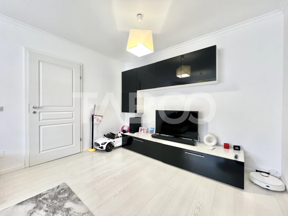 Apartament cu 3 camere de vanzare in Grigorescu izolat cu lift si boxa - 5
