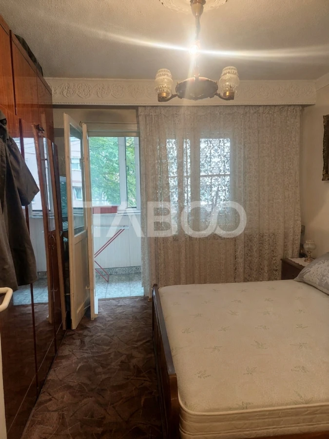 Apartament cu 4 camere de vanzare la etajul 1 in zona Vasile Aaron - 6