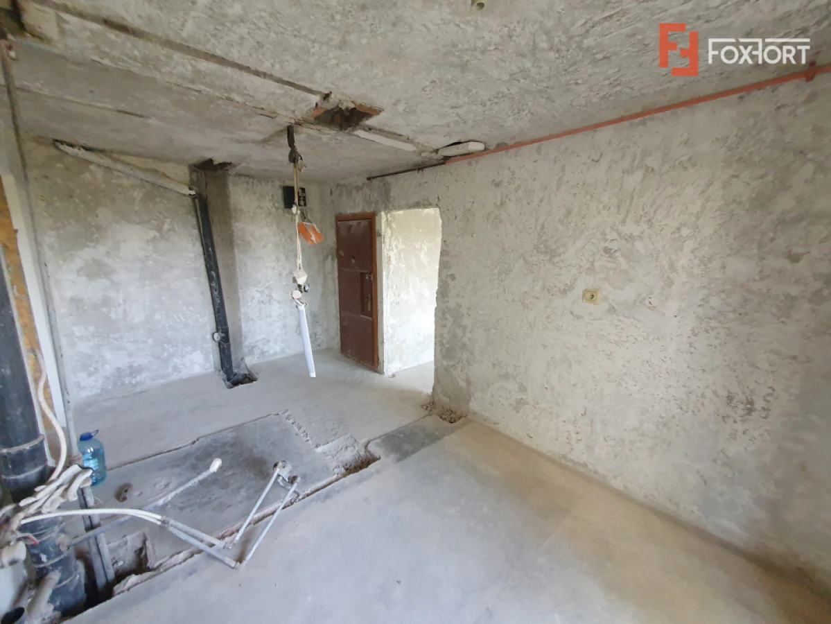 Apartament 3 camere decomandat, gata de renovat, Zona Freidorf - 9