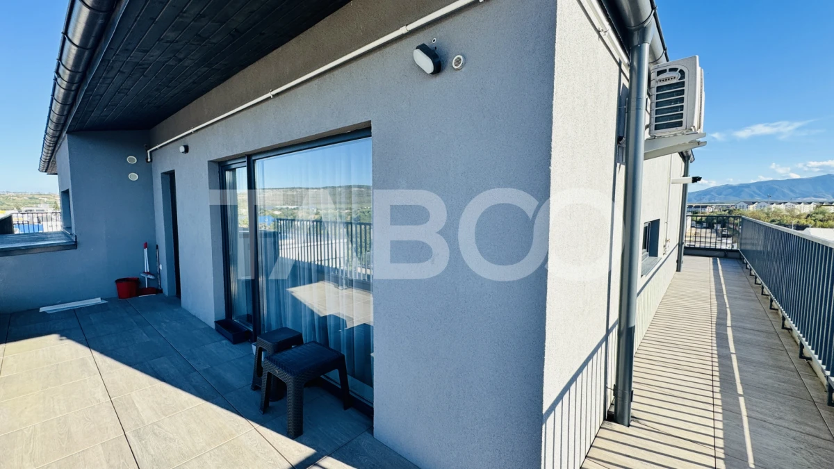 Penthouse cu terasa de 51mp de vanzare 3 camere 2 bai 1 parcare Sibiu - 2