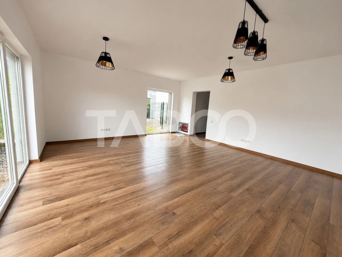 Duplex pe un singur nivel 3 camere 2 bai 235 mp teren in Talmaciu - 5