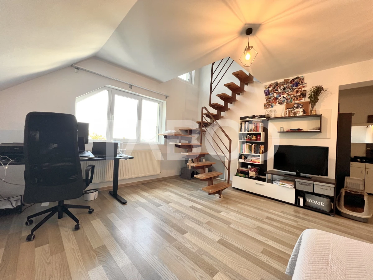 Apartament cu 3 camere la mansarda pe 2 nivele in Manastur cu lift - 2