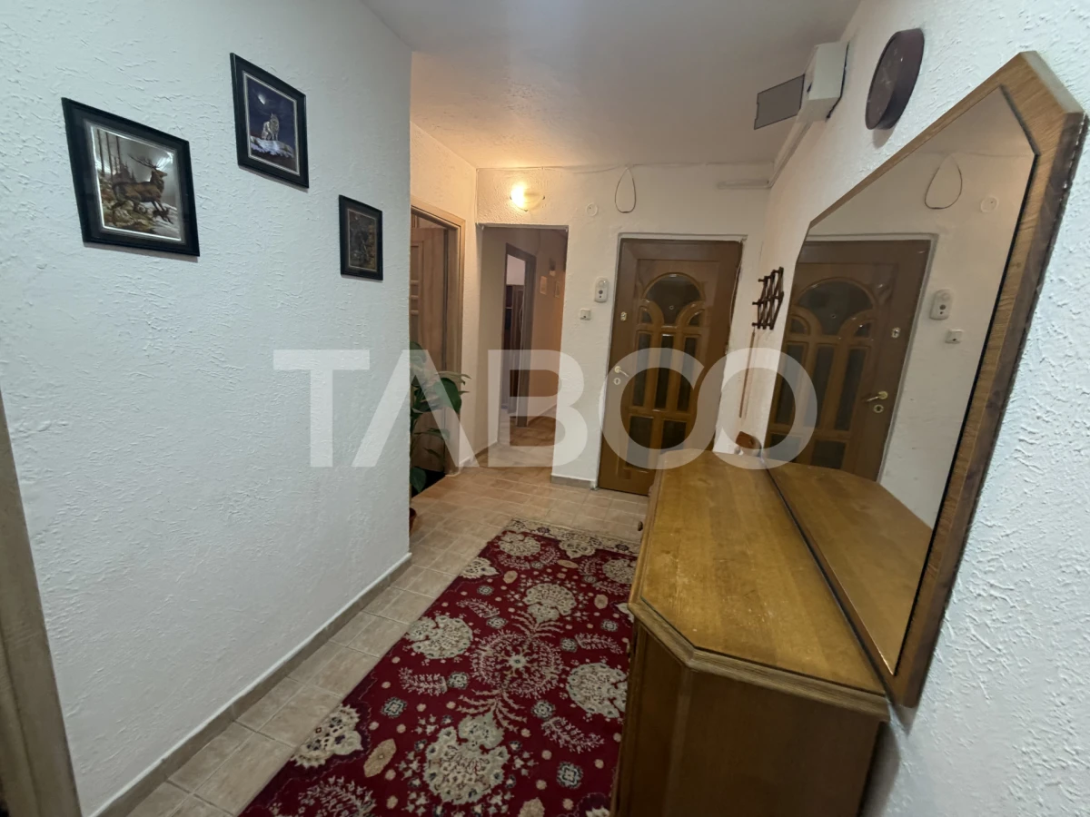 Apartament decomandat 80 mpu 3 camere 2 bai etaj 2 zona 1 Decembrie - 6