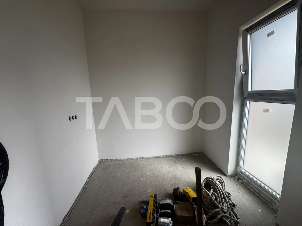 Casa individuala cu 5 camere carport si teren 478 mp Sura Mica Sibiu - 3